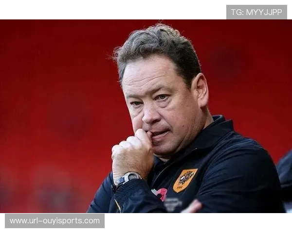 斯卢茨基谈申花年轻化：吴启鹏改造后腰是长远投资